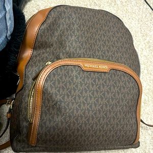 MICHAEL KOR BACK PACK CLASSY BAG